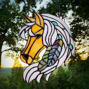 Meet your Posher, Suzanne